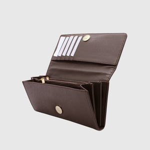 Stylish brown handbag
Elegant brown women's clutch