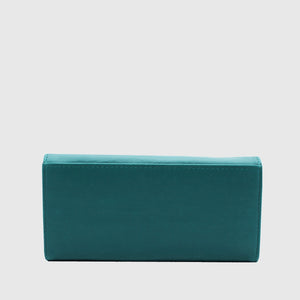 top clutch brands in india
The Holistik luxury clutch brands