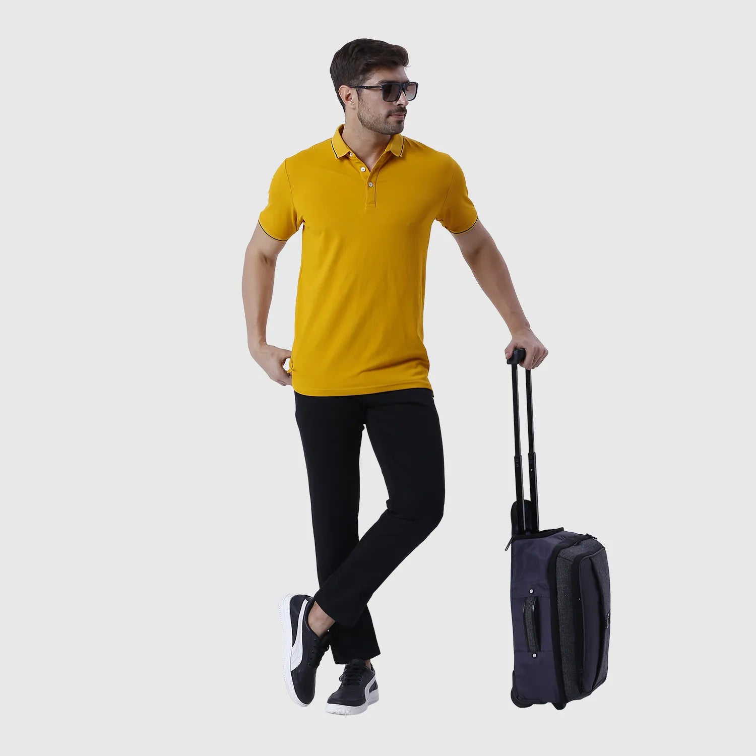 travel trolly bag
The Holistik trolley bag