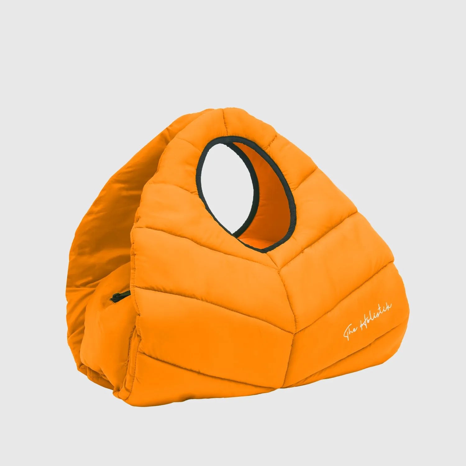 Orange puffer bag with compartments
Gym and yoga bag in orange
Weekend getaway bag orange
Elegant orange puffer bag
High-quality orange puffer bag