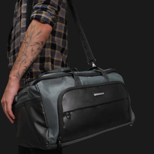 Travel bag with padded shoulder straps